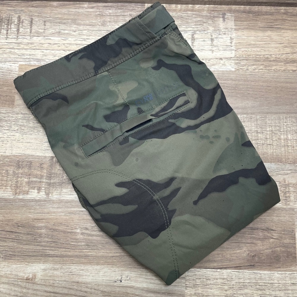 Troy Lee Designs Flowline Mens Camo Mountain Bike Shorts Green Size 36 MTB
